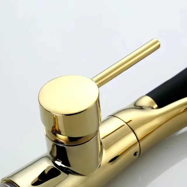 Robinet de cuisine flexible en laiton