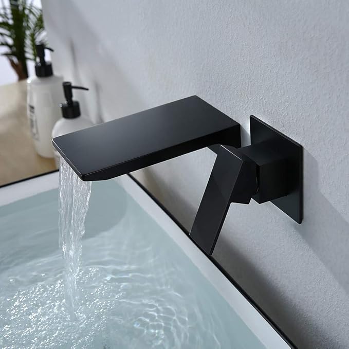 Robinet cascade encastrable pour salle de bain en laiton