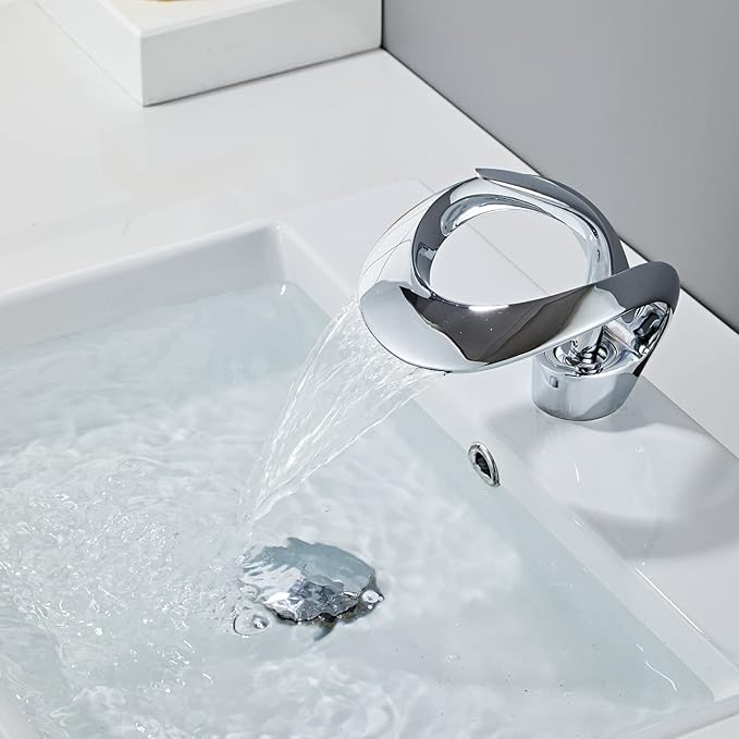 Robinet cascade salle de bain en laiton