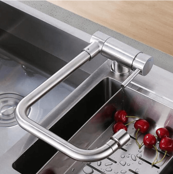 Robinet cuisine pliable sous fenêtre laiton