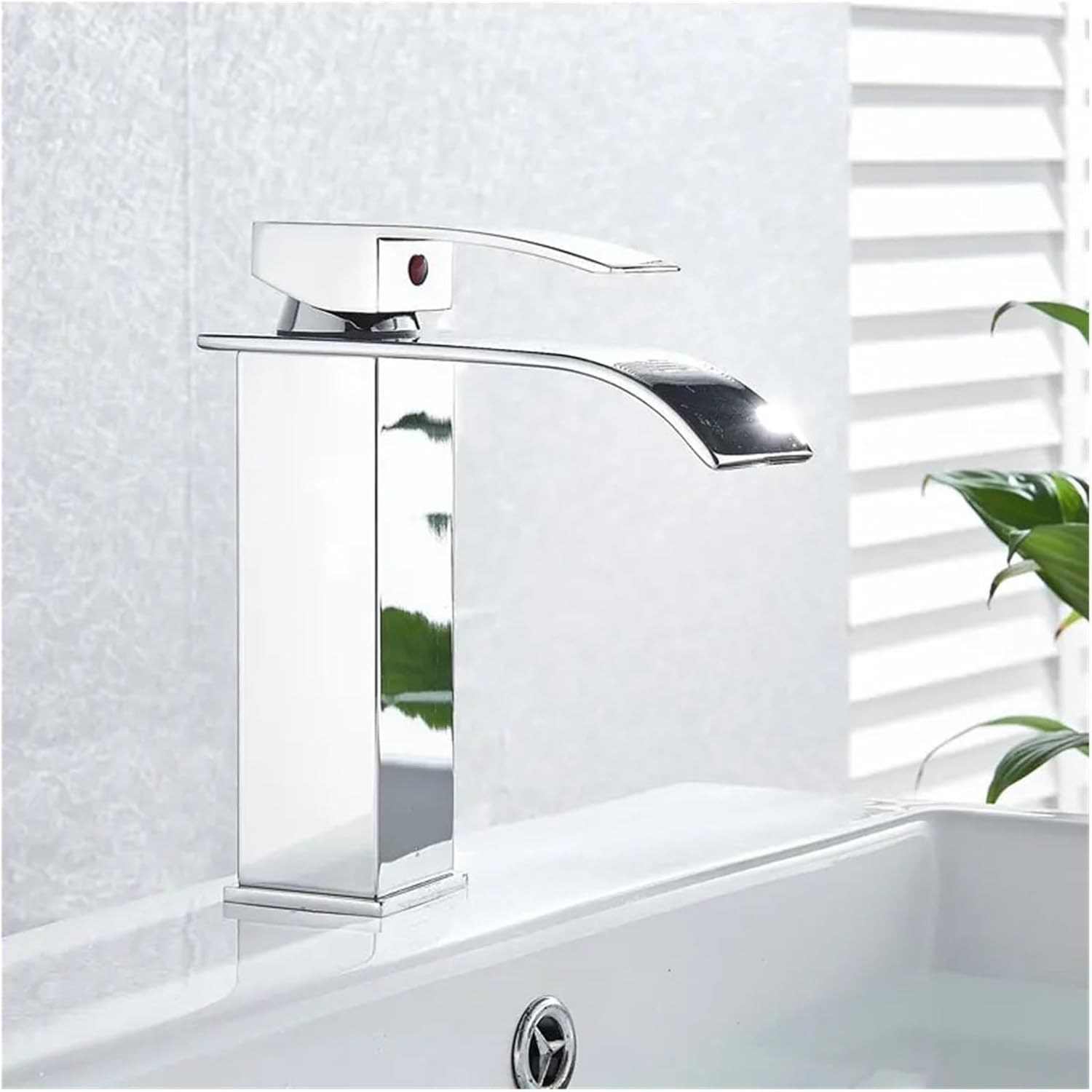 Robinet cascade salle de bain en laiton