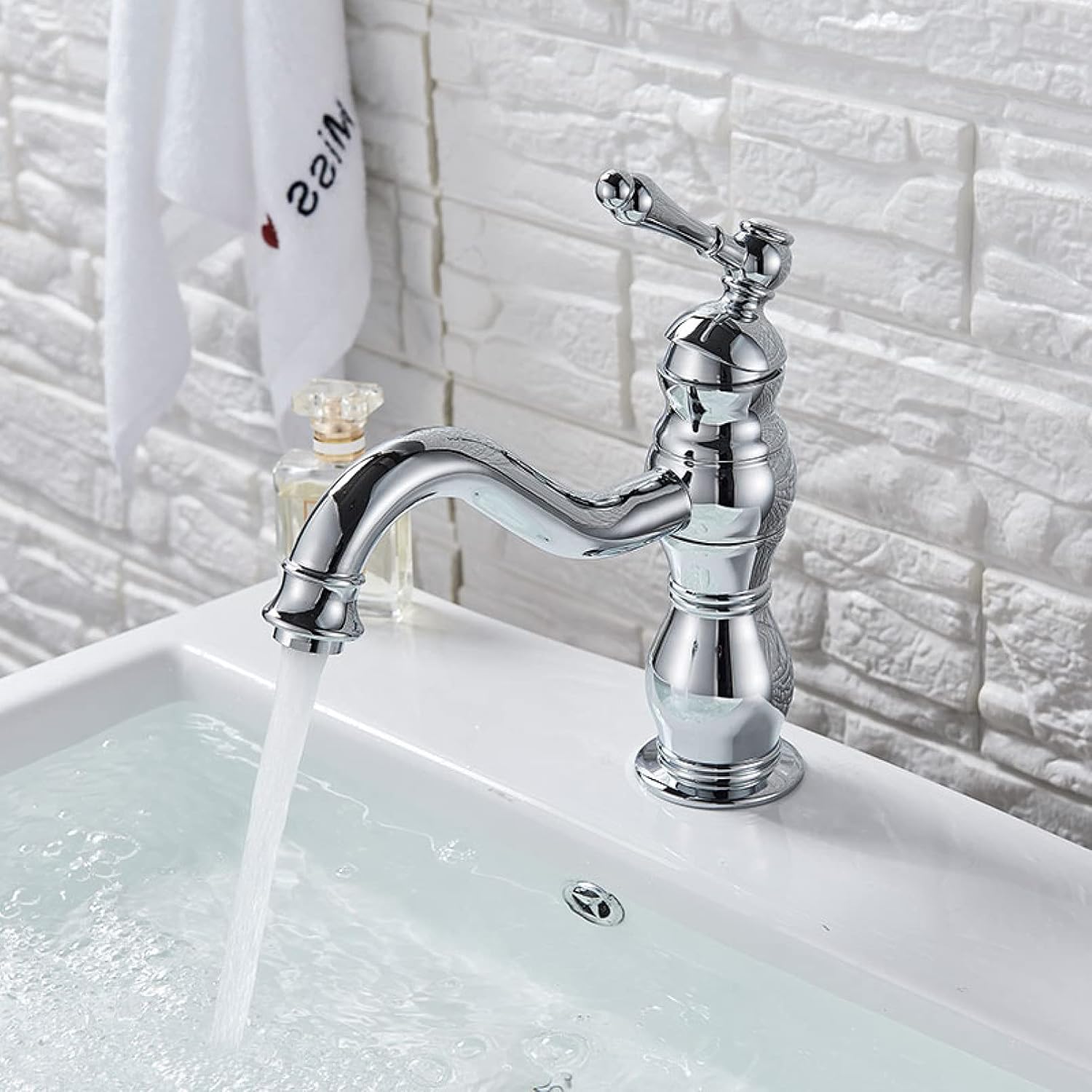 Robinet vintage pour salle de bain en laiton
