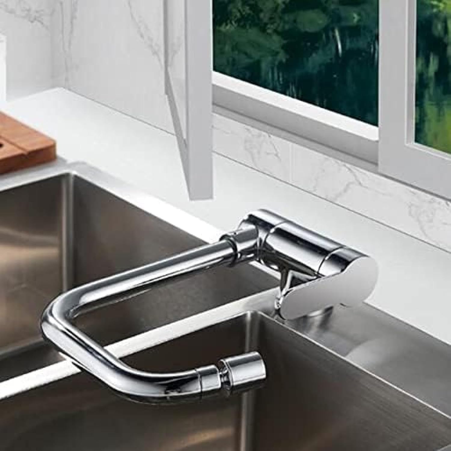 Robinet cuisine pliable sous fenêtre laiton