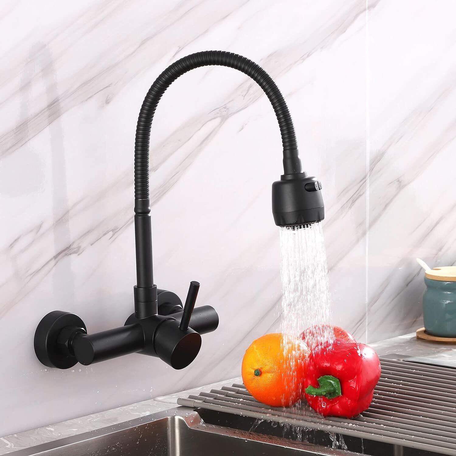 Robinet mural flexible pour cuisine en laiton