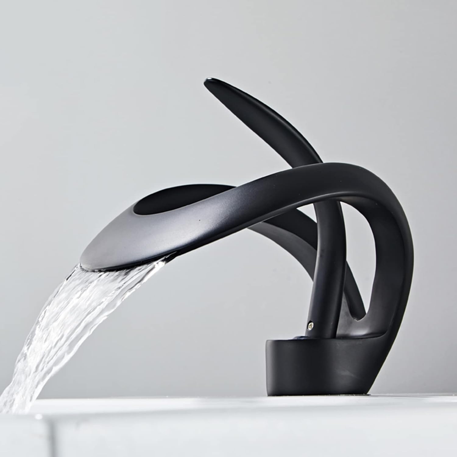 Robinet cascade salle de bain en laiton