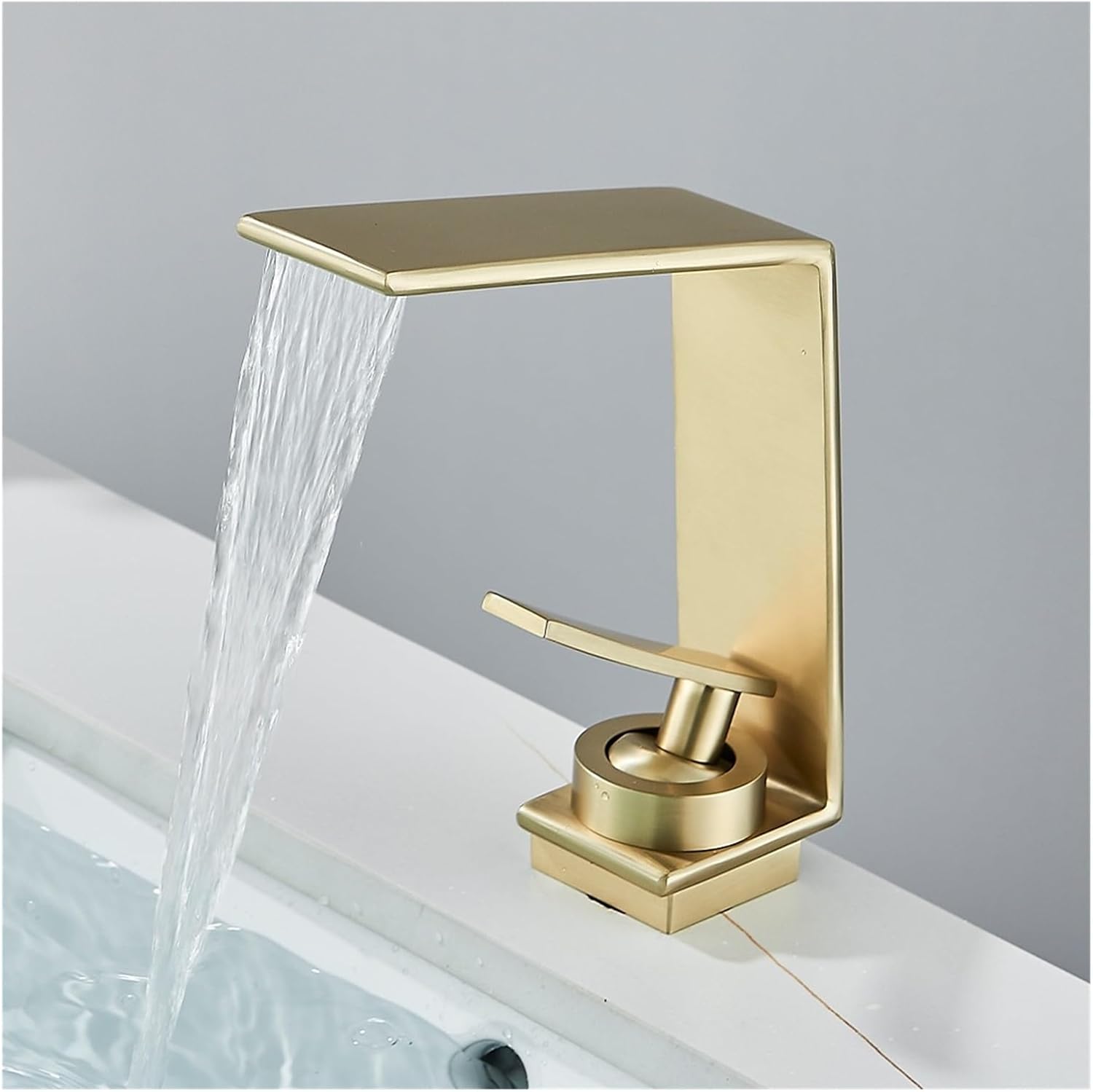 Robinet cascade salle de bain en laiton