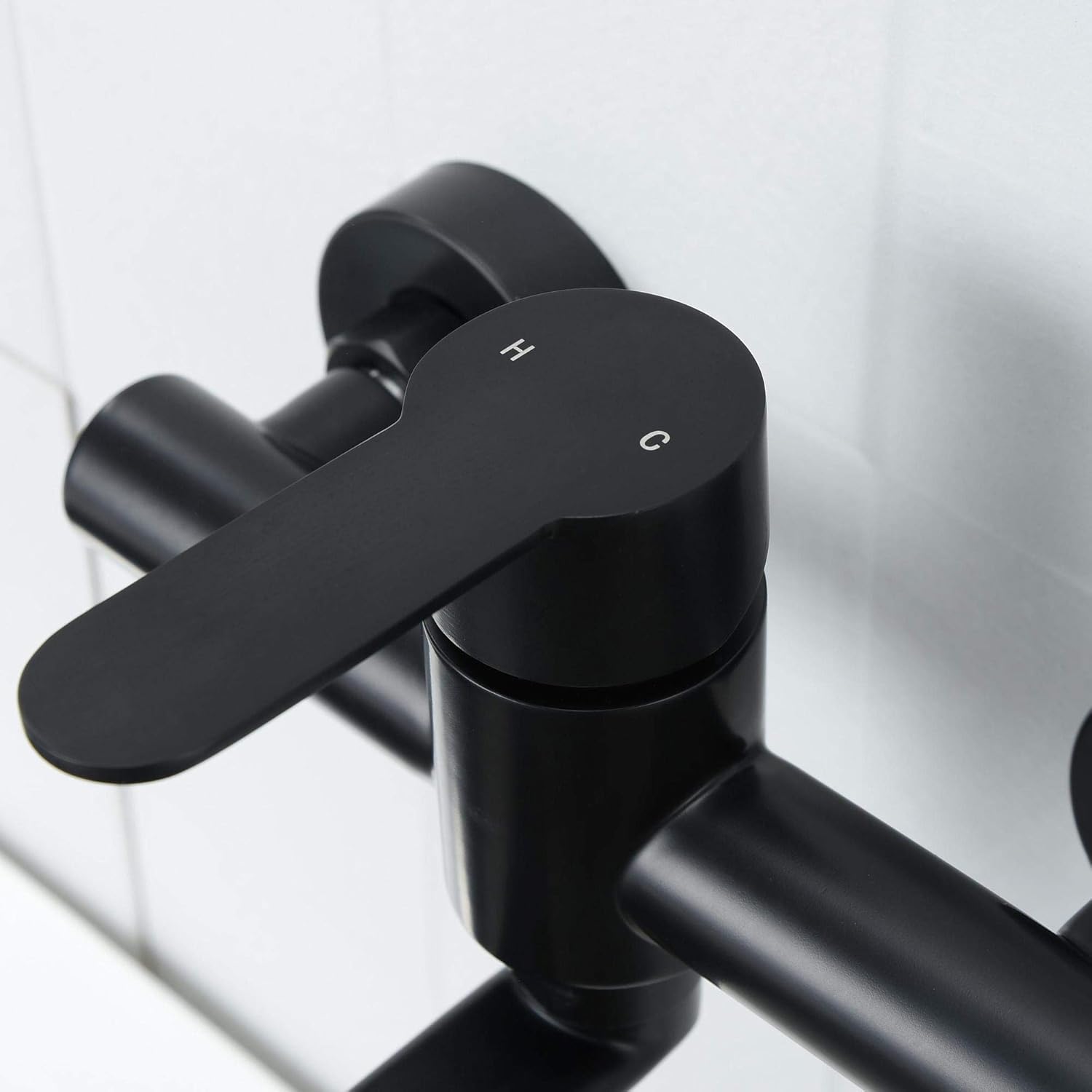 Robinet mural pour cuisine en inox