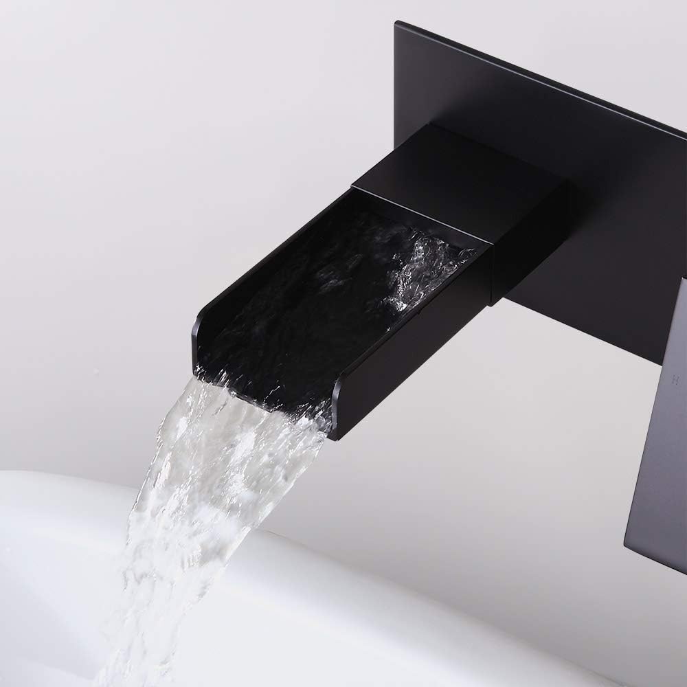 Robinet encastrable cascade pour salle de bain en laiton