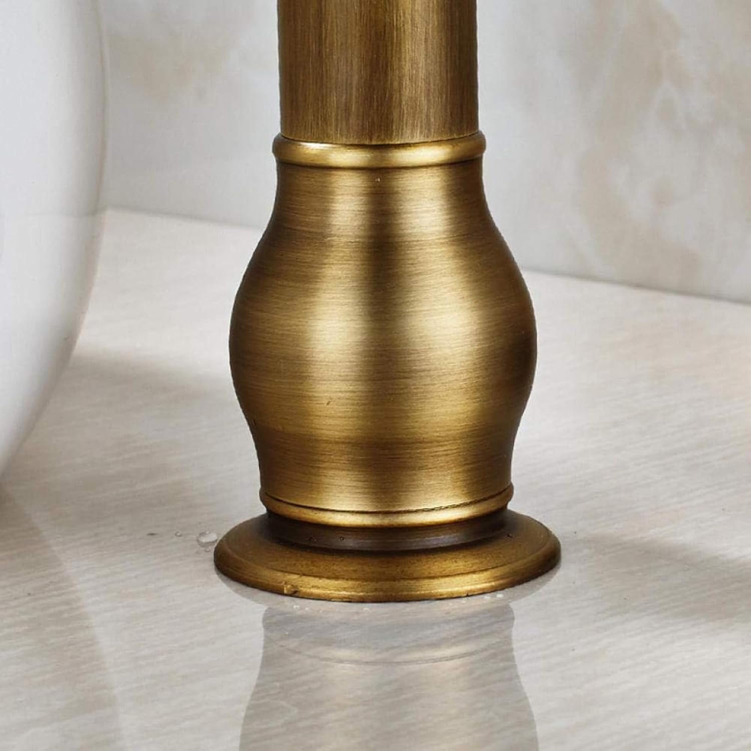 Robinet haut vintage pour vasque salle de bain en laiton