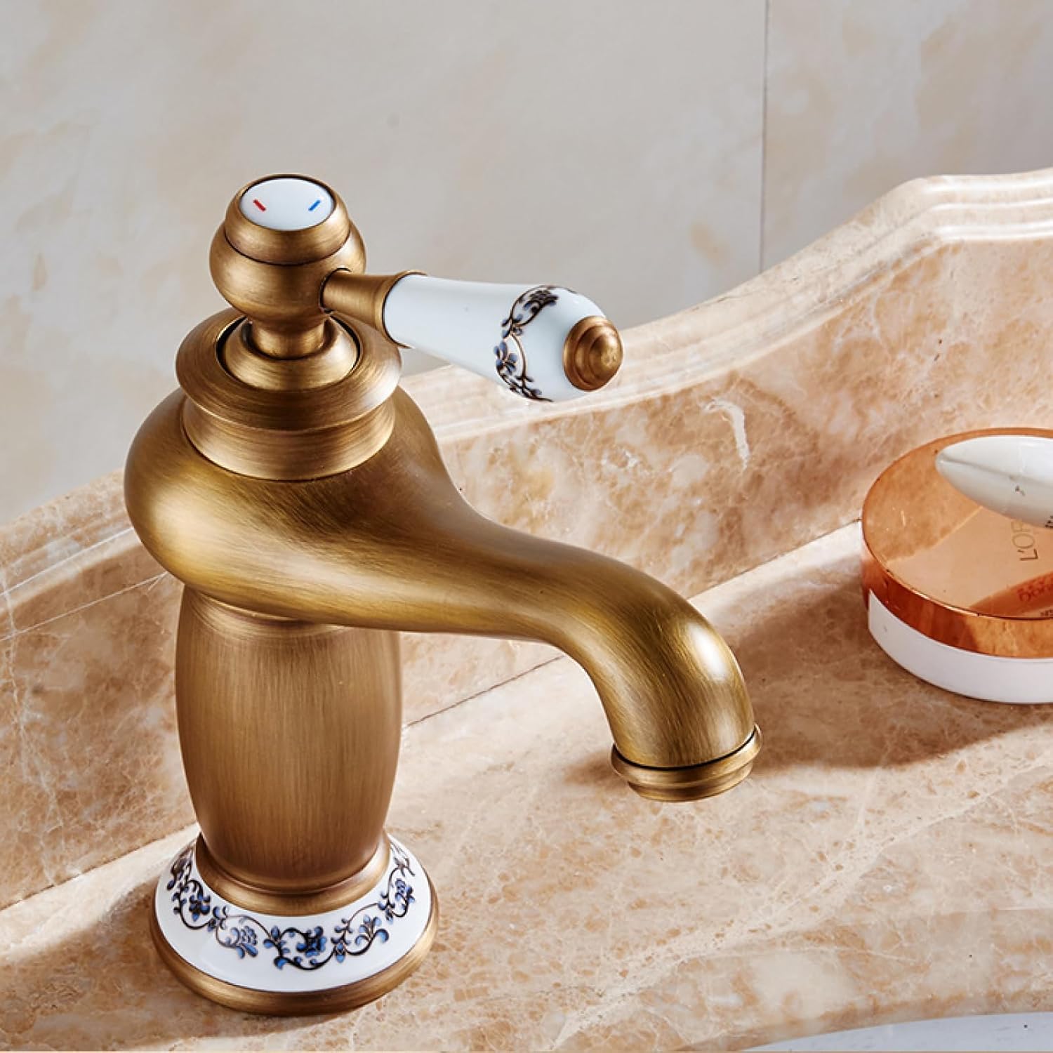 Robinet vintage pour salle de bain en laiton