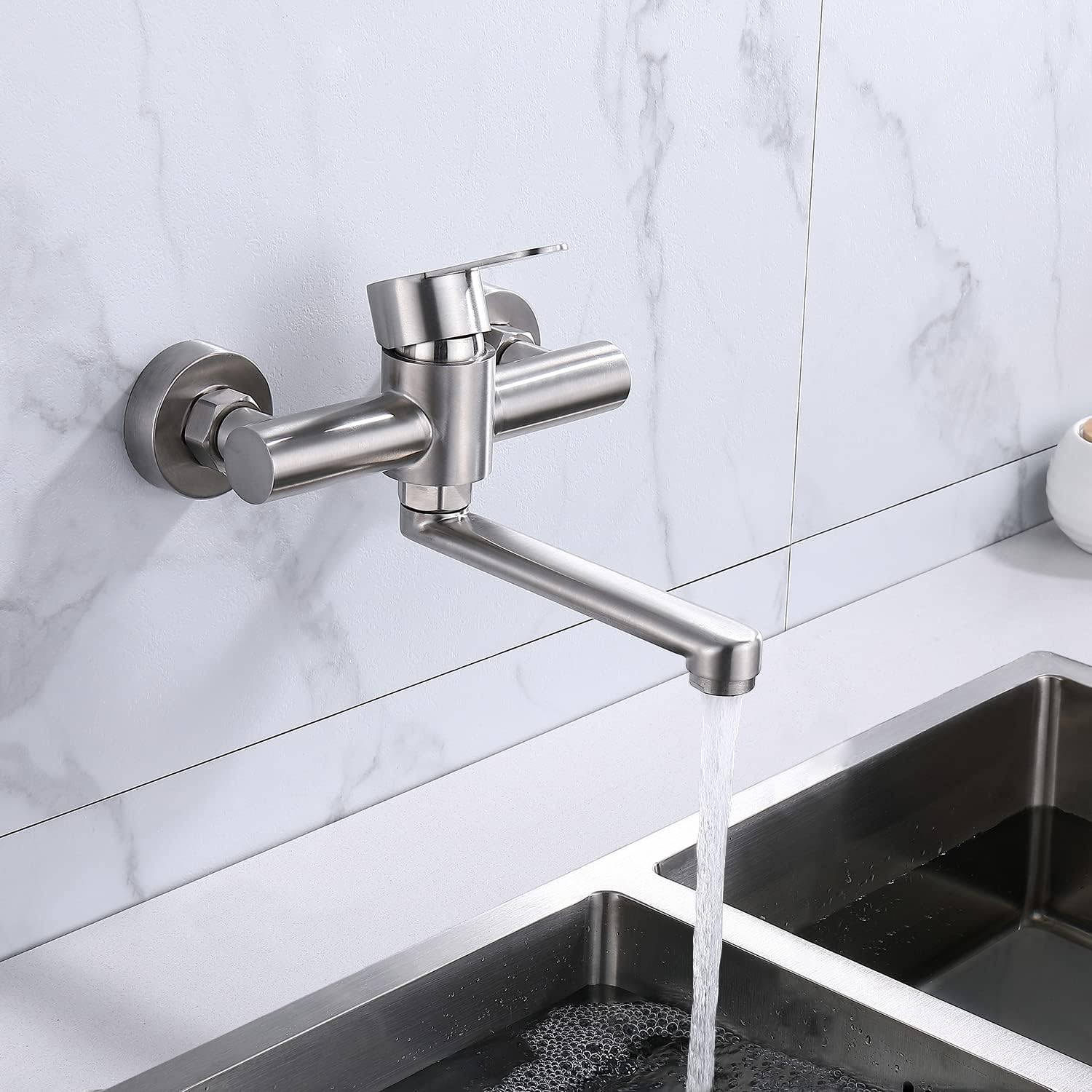 Robinet mural pour cuisine en inox