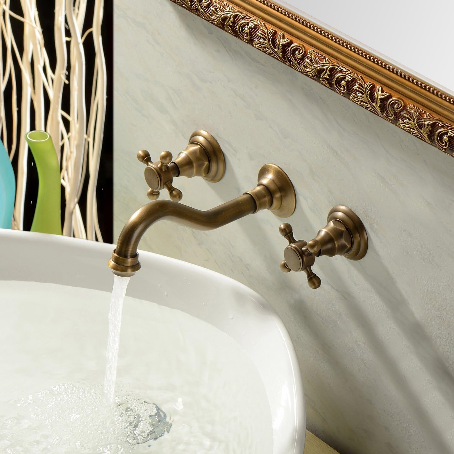 Robinet mural pour salle de bain en laiton