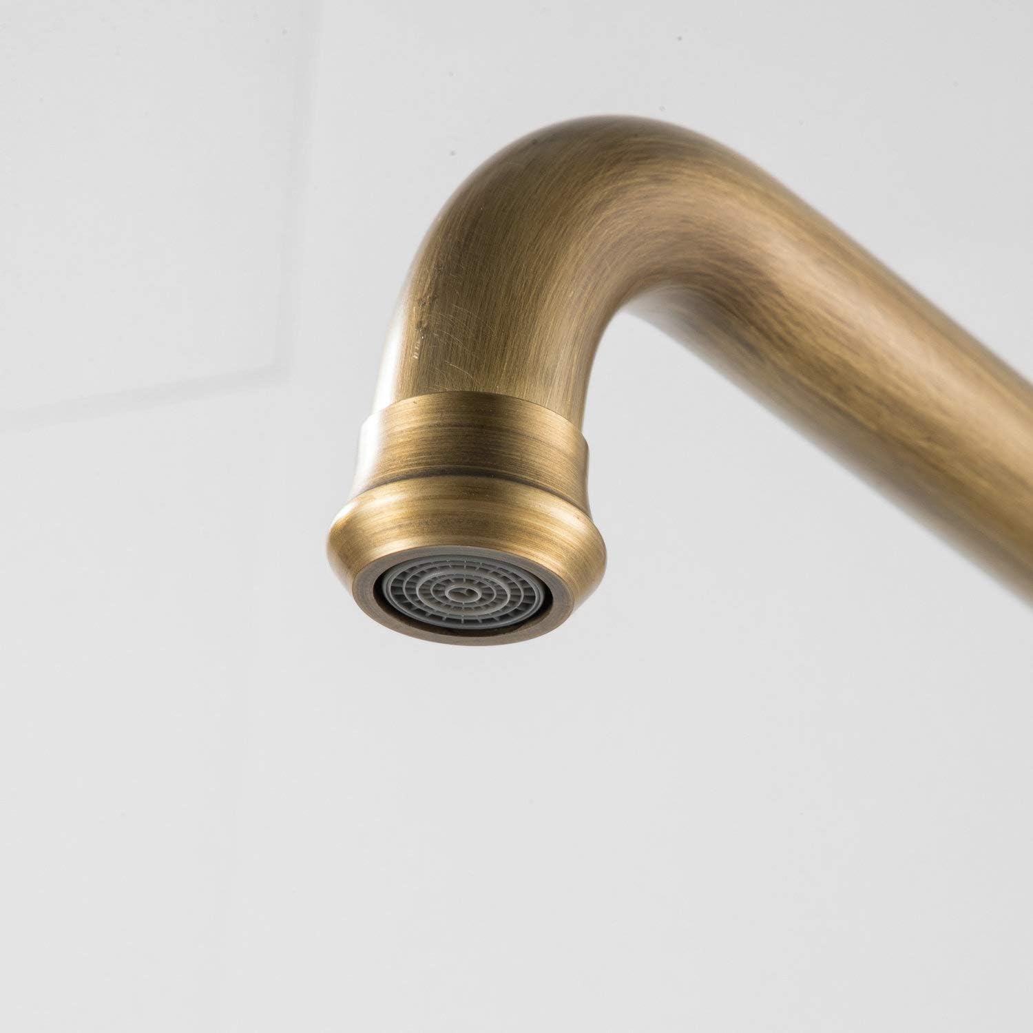 Robinet vintage pour cuisine en laiton