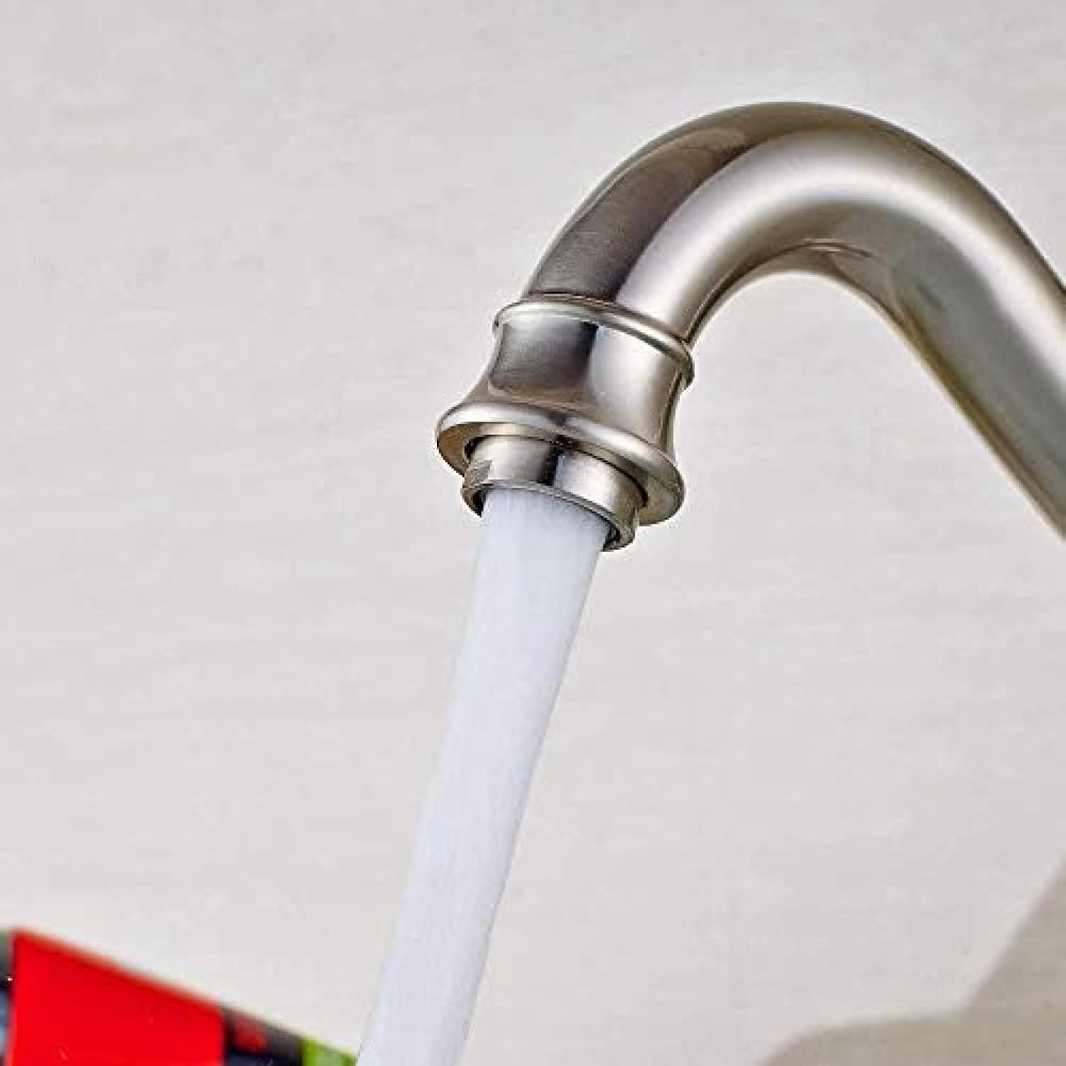 Robinet vintage pour salle de bain en laiton