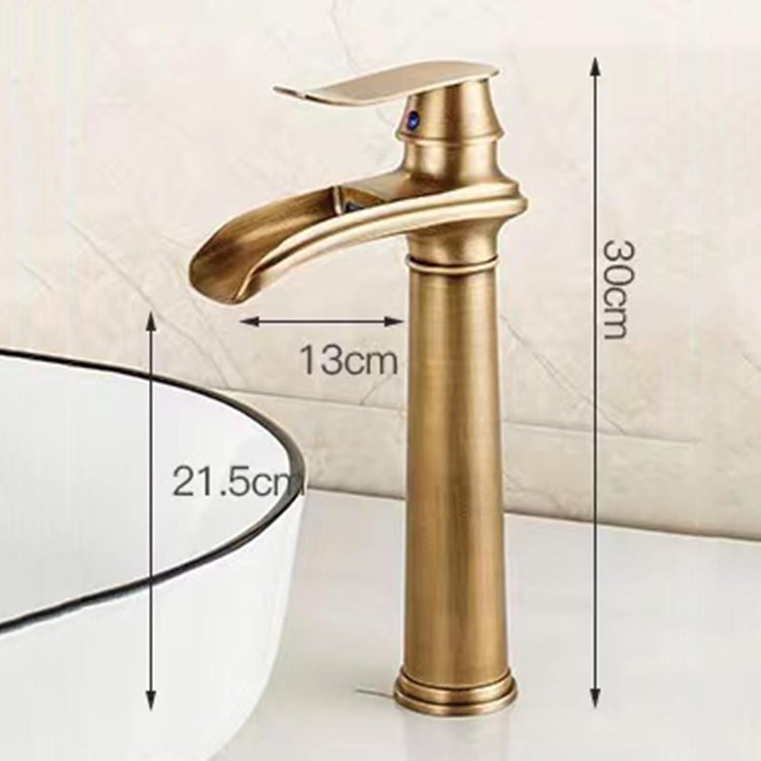 Robinet haut cascade vintage pour vasque salle de bain en laiton