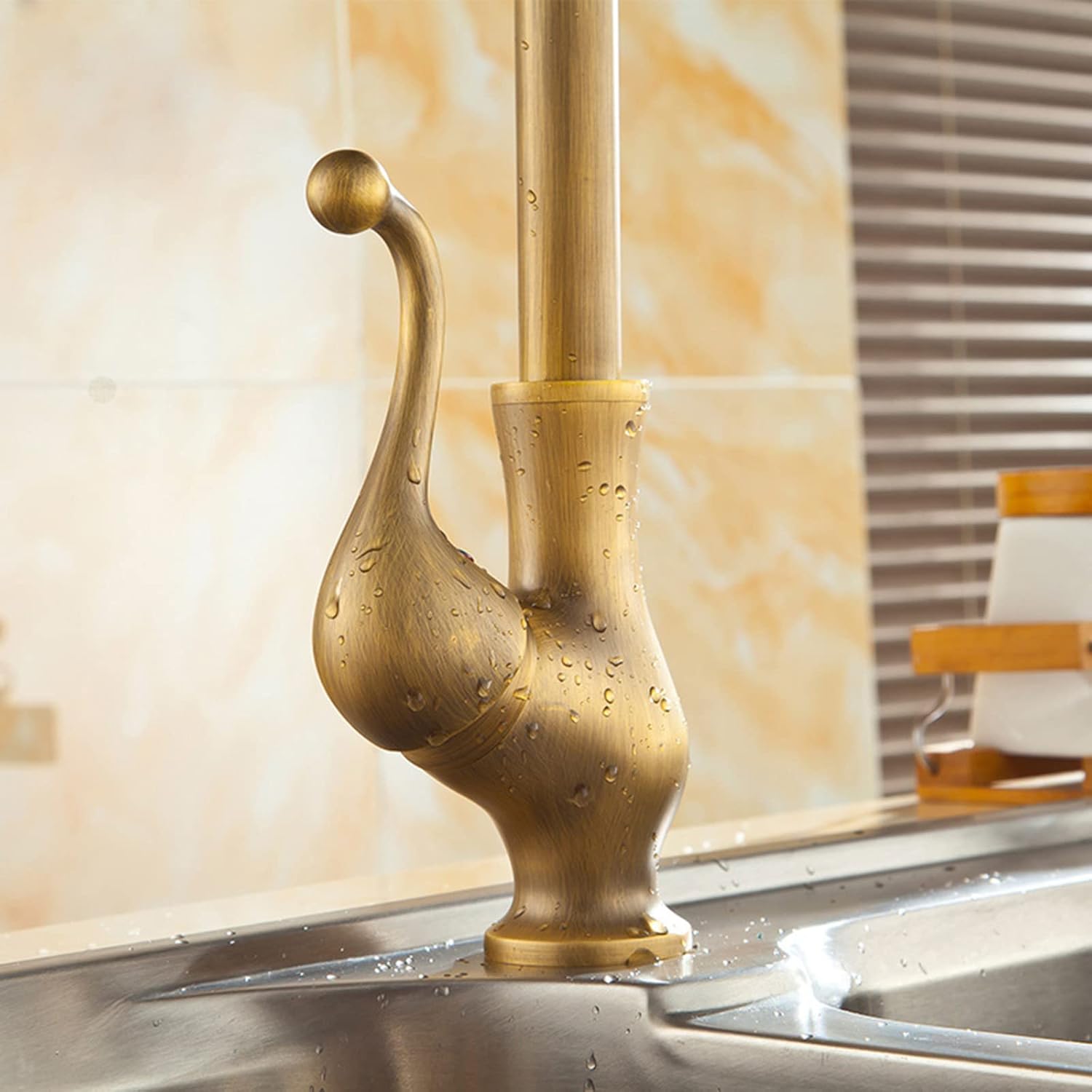 Robinet vintage col de cygne pour cuisine en laiton