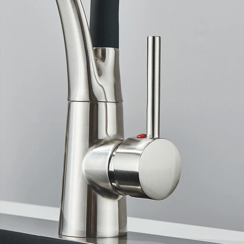 Robinet de cuisine flexible en laiton