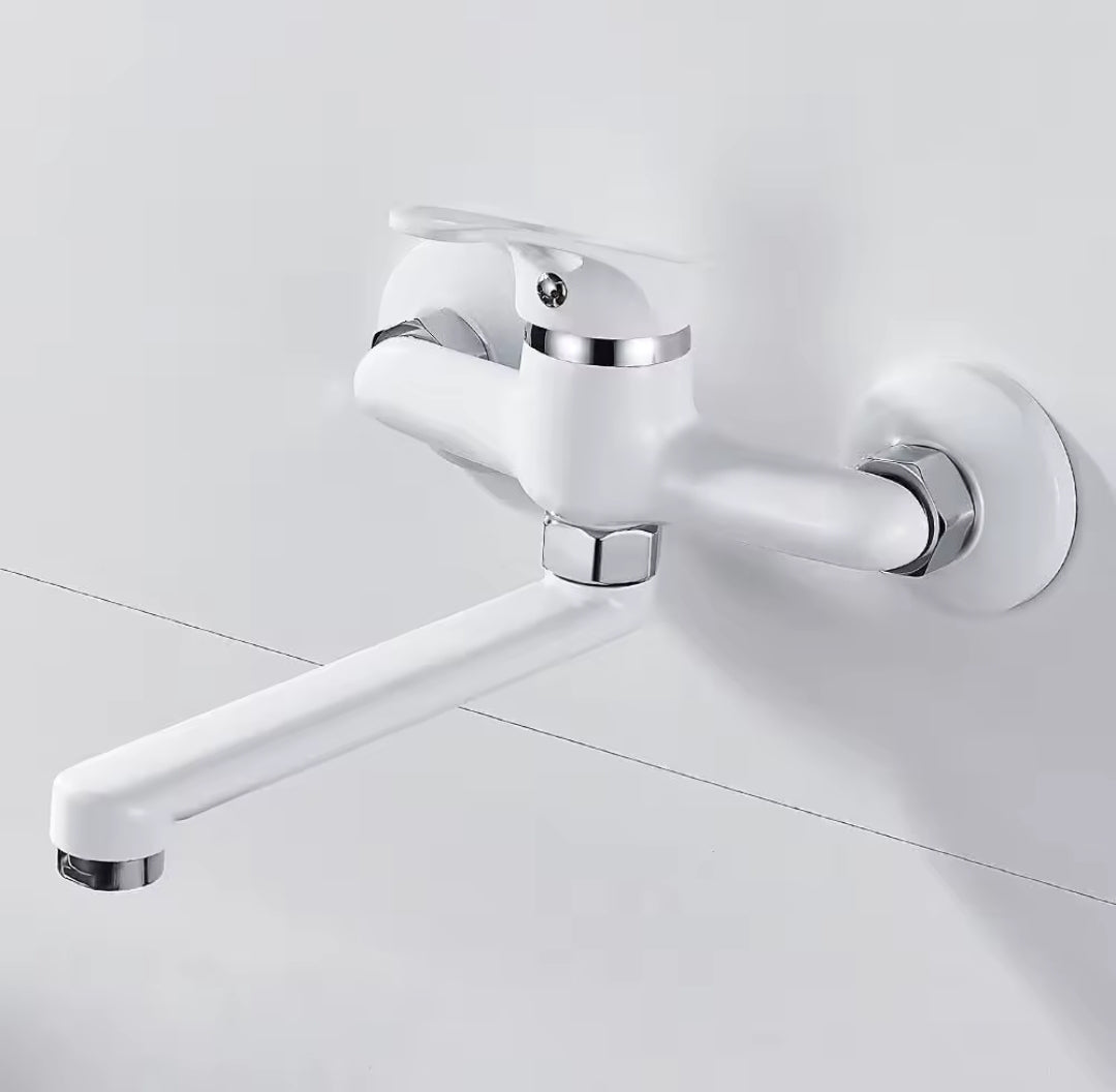Robinet mural pour cuisine en laiton
