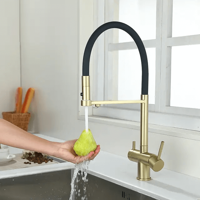 Robinet cuisine flexible purificateur d'eau en laiton