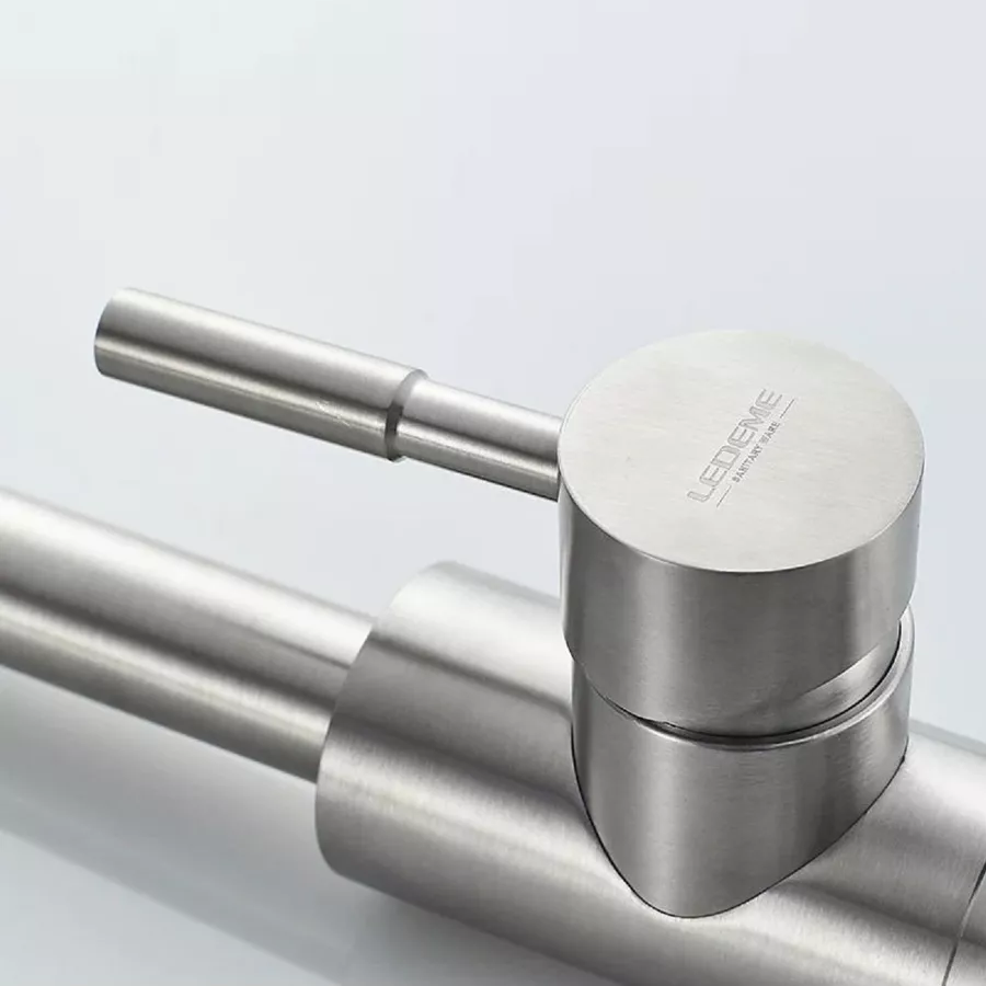 Robinet cuisine en inox