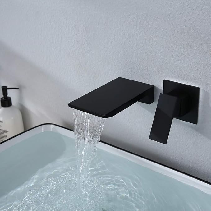 Robinet cascade encastrable pour salle de bain en laiton
