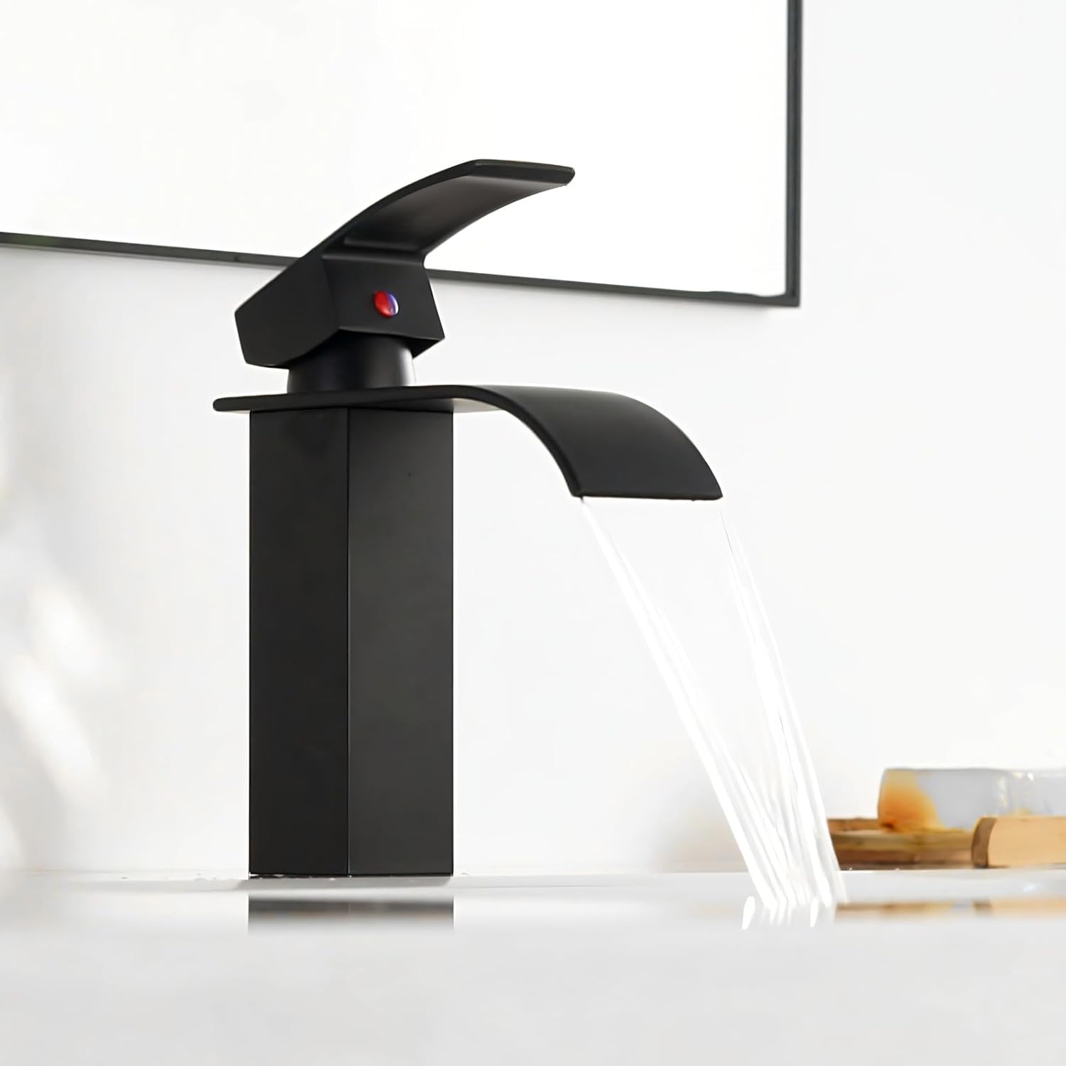 Robinet cascade salle de bain en laiton