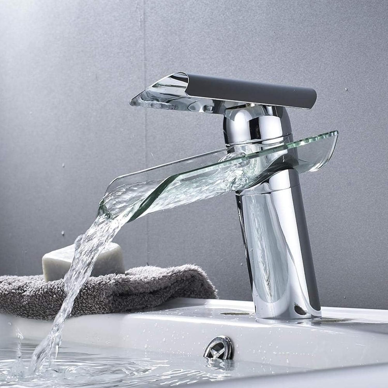 Robinet cascade salle de bain en laiton